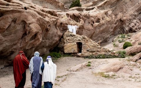 Women at the Tomb